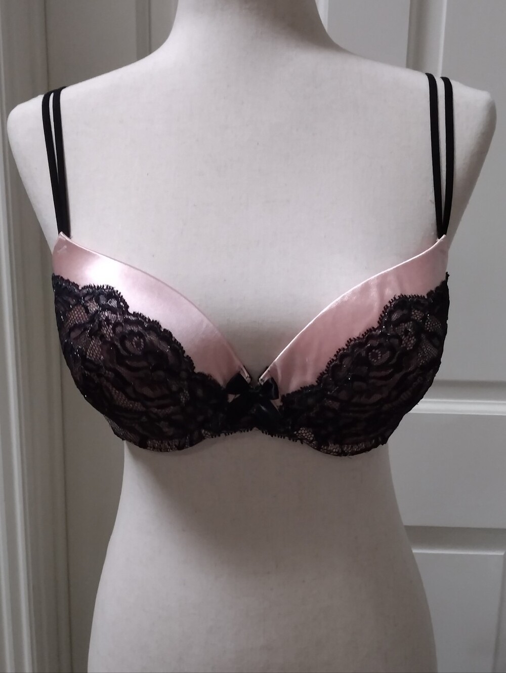 Victoria's Secret Satin & Lace Push-Up Bra in Pink and Black